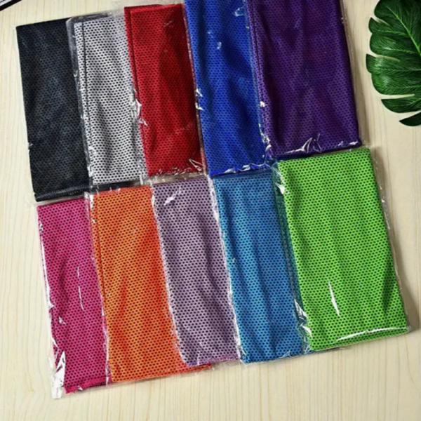 Quality Cooling Fabric Microfiber Gym Towel with Plain Solid Color and Modern Minimalist Design for sale