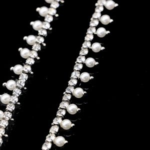 Buy cheap Electroplated Silver Pearl And Rhinestone Necklace 0.9cm Width from wholesalers