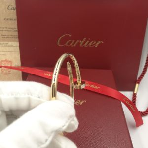 B6048617 Juste Un Clou Bracelet 18k Yellow Gold With Diamonds