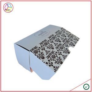 Foldable CMYK Printing Paper Cupcake Boxes Glossy Varnish