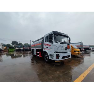 Buy cheap DONGFENG New 30000-Liter Diesel Fuel Tanker Truck Reliable Durable Manual Transmission Oil Refueling Vehicle 4x2 for Sale product