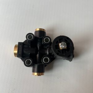 Buy cheap Jinlong Yutong Bus Height Valve 3506-05152 Quick-Connect Plastic from wholesalers