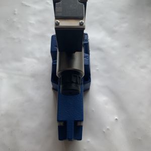 Buy cheap 4WREE10W1-25-2X/G24K31/A1V 4WREE10W75-2X/G24K31/A1V 4WREE10W50-2X/G24K31/A1V Rexroth Germany hydraulic directional valve electromagnetic proportional from wholesalers