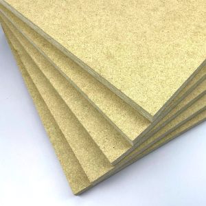 550-650kg/m3 OSB Oriented Strand Board Multipurpose Lightweight