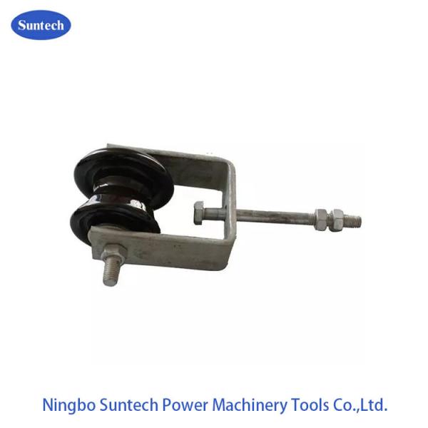 Quality Ceramic Shackle Transmission Line Insulator With Bolt 400V for sale