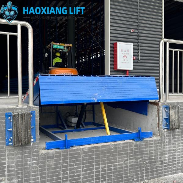 Quality Hydraulic Dock Ramp Blue - Customizable Height 8T-20T - High-Strength No Pit Required for Manufacturing for sale