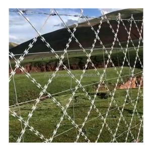 Galvanized Barbed Wire for Chain Link Fence/Airport Fence 7.5cm-15cm Barb