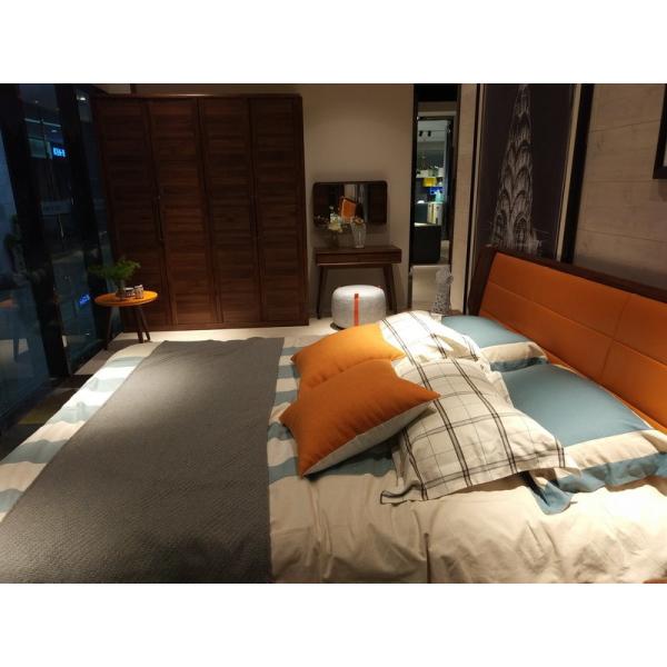 2017 New design of Leather Upholstered headboard Bed by Walnut wood frame for