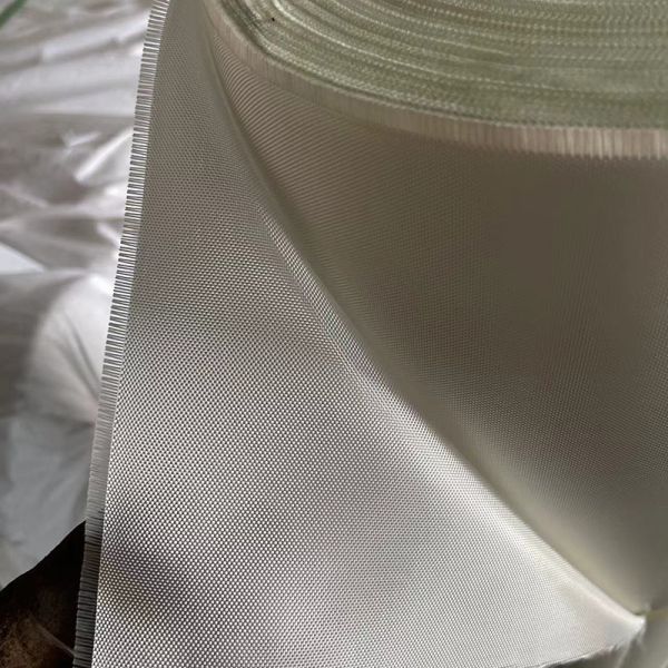 Quality Soft Fiberglass Resin Cloth High Moisture Resistance 1mm for sale