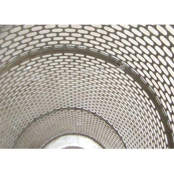 2m Height Ss304 Ellipse 30cm Diameter Perforated Metal Pipe
