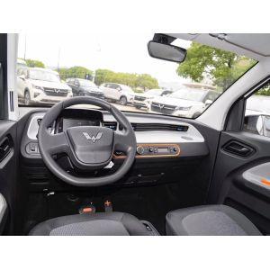 Fast Charging Mini EV Cars New Energy With Convenient Parking