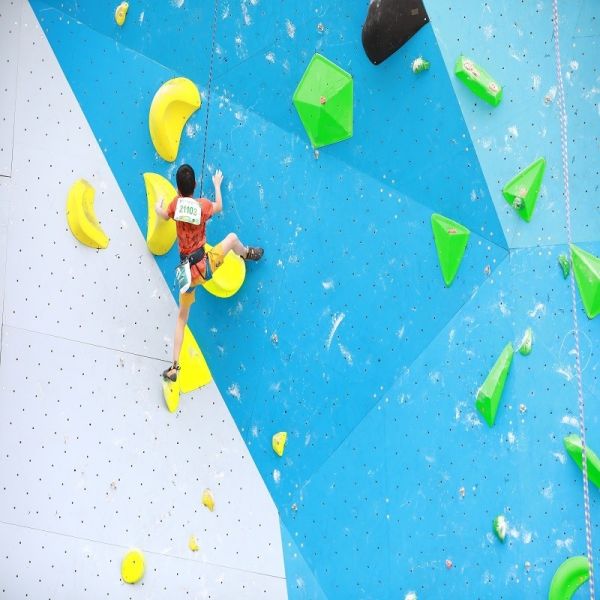 Quality GRP--FIBERGLASS REINFORCED RESIN Adventure Bouldering Rock Climbing Holds for Outdoor for sale