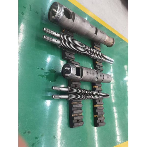 Buy cheap Conical Twin Screw and Barrel with Max Output Capacity 150kg/h Surface Roughness Ra0.4um and Customizable Length from wholesalers