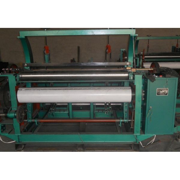 Quality 1300D Shuttless Wire Mesh Weaving Machine 380V Fully Automatically for sale