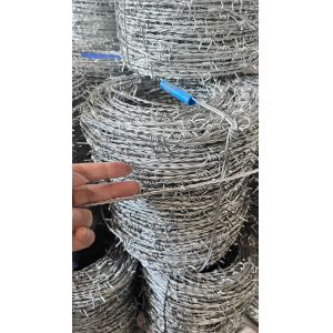 China barbed wire security fence security barbed wire blade barbed wire barbed wires galvanized  barbed wire farm fence barb wire barbed wire rolls for cattle on sale