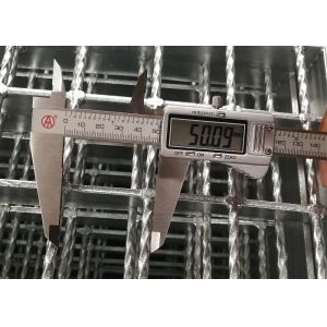 Buy cheap 60x50mm Mesh Press Welding Hot Galvanized Steel Gratings Flat Surface from wholesalers