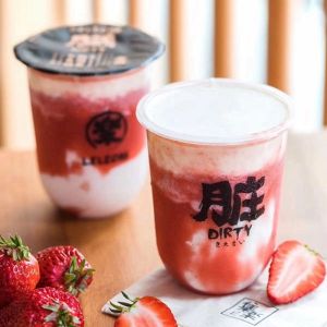 Buy cheap 700ml PET plastic cups bubble tea with bear lid from wholesalers