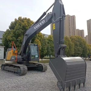 22ton Used Volvo EC220 EC240 Excavator with 1.1m3 Bucket Capacity in Original
