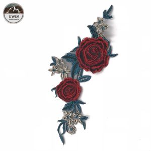 China Customized Logo Embroidery Designs Patches / Iron On Flower Appliques Beautiful on sale