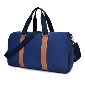 China 12OZ Mens Womens Canvas Overnight Bag , Large Custom Travel Bag on sale