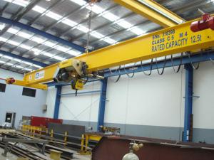China Single Beam 2 Ton 5 Ton Overhead Crane With Hoist pendant control Power Saving on sale