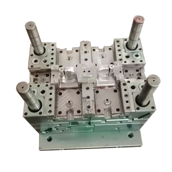 Quality Mold Maker OEM High Precision Plastic Side Gate Injection Molding for sale