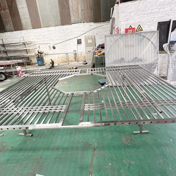 Quality Primary Colours Stainless Steel Screen Partition Wall Panel For Home Decoration for sale