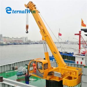 360 Rotatable Harbour Crane Ship Crane With Lifting Height Up To 20 M