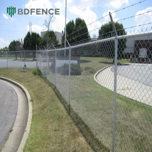 Buy cheap Weatherproof Galvanized Chain Link Fence for All Environments from wholesalers