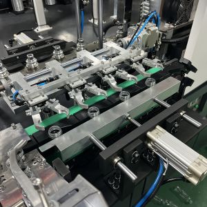 350ml 500ml 600ml PET Bottle Making Machine for Beverage Processing Line Full