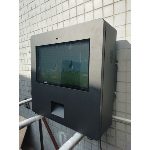 Outdoor Digital Display High Brightness Monitor Display Floor Stand LCD Displays