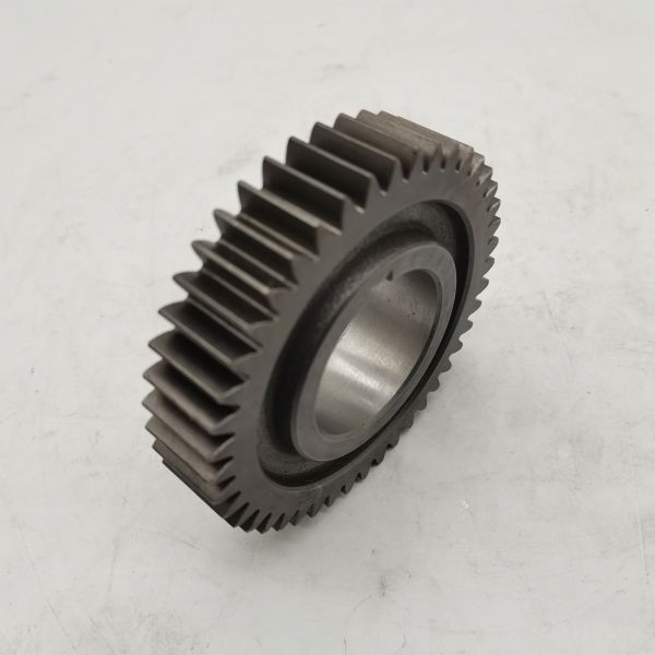 Fast gearbox intermediate shaft overspeed gear intermediate shaft third gear