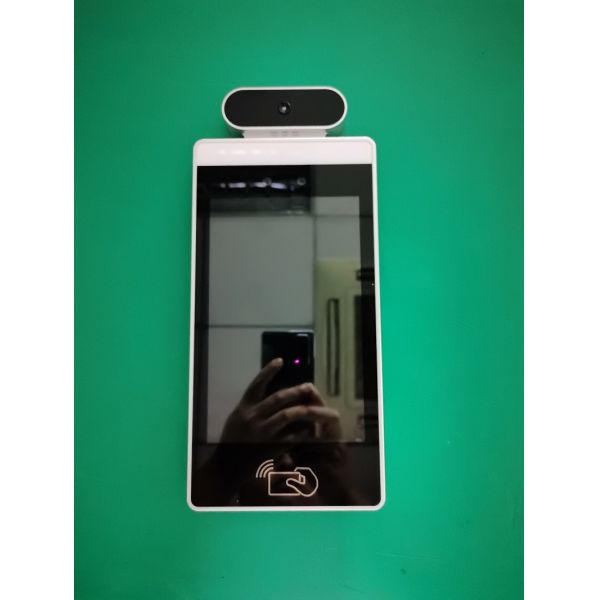 Quality 8 Inch Face Recognition Monitor Android POE Powered No Touch Screening Panel for sale