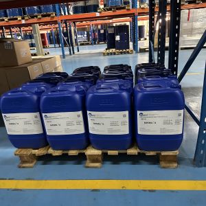 Baremul-13 W/O Emulsifier PEG-30 Dipolyhydroxystearate Oily Liquid