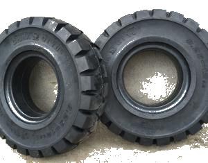 Buy cheap 18x7-8 Solid Forklift Tires from wholesalers