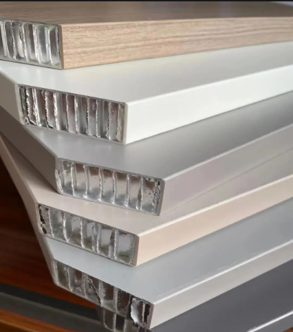 Buy cheap Aluminium Honeycomb Plate Anodizing 2-6mm Core Thickness Flexural Strength ≥0.2MPa from wholesalers