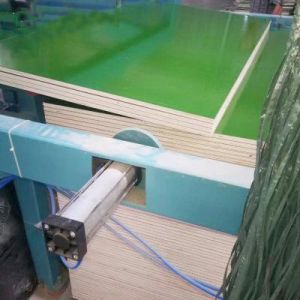 Buy cheap 500~550kg/M3 Density Plastic Laminated Plywood Recyclable Two Sides Sanding from wholesalers