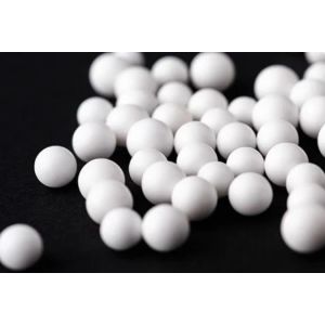 China Al₂O₃ Ceramic Alumina Grinding Balls Zero Contamination for Pharma & Food on sale