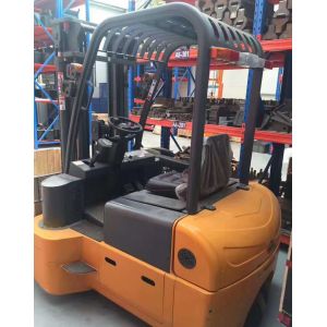 Buy cheap 4 Directional Electric Warehouse Forklift Trucks Multiple Functions 2000kg Capacity from wholesalers