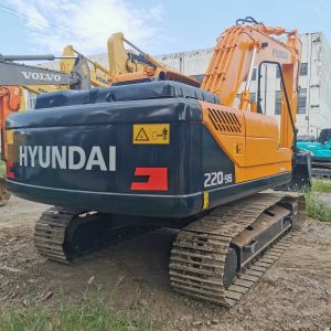 Buy cheap Year 2017 Used R220-9S Excavator Ideal for Middle East and South America Construction from wholesalers