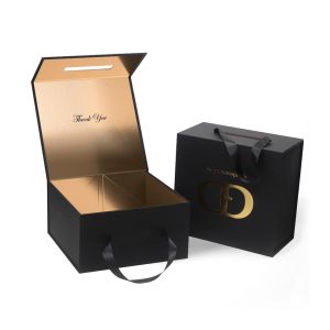 Buy cheap Personalized Magnetic Foldable Gift Box Packaging With Handles from wholesalers