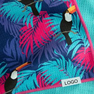 Buy cheap Quick-Dry Digital Print Golfers Towel with Mesh Bag Customized Requirements from wholesalers