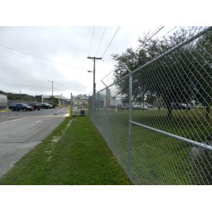 Buy cheap Galvanized Chain Link Fence, with Hot-dipped galvanized, Electro-galvanized or PVC coated from wholesalers