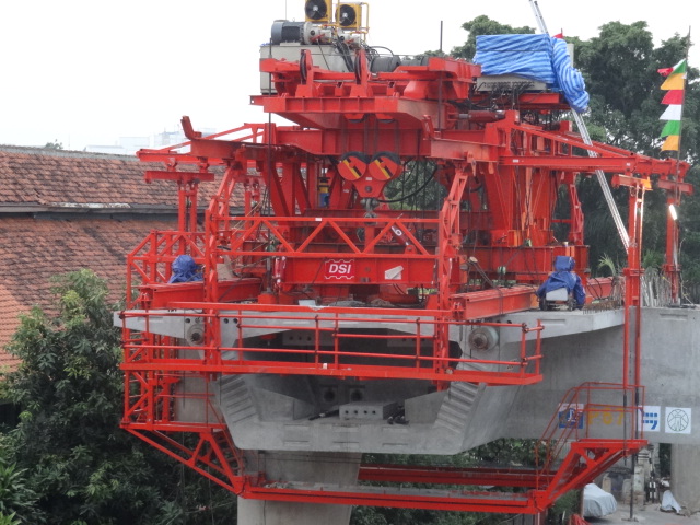 Custom Bridge Beam Segment Lifter With Electric Winches Technical Data