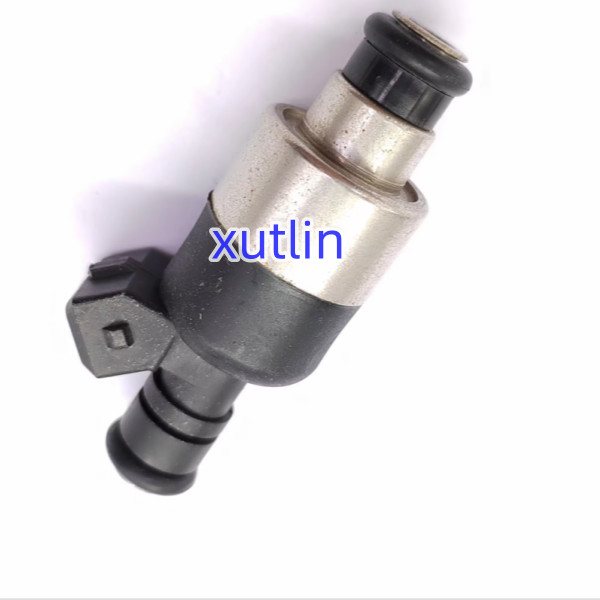 Quality Diesel Auto Engine  Fuel Nengine Injectors Nozzle 17084614 17089628 17105005 For 1996 Chevrolet Corvette For 93-96 Cadil for sale