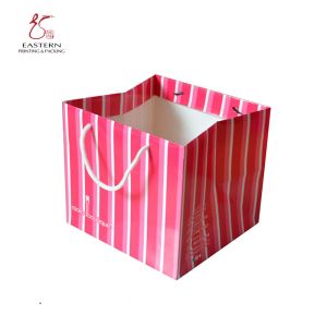 Buy cheap Recyclable Luxury Printed Paper Gift Bags Matt Lamination Aqueous Coating from wholesalers