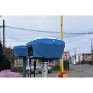 Buy cheap Tersus Oscar GPS RTK Advanced Gnss Rover With Tc20 Controller RTK GNSS Receiver from wholesalers