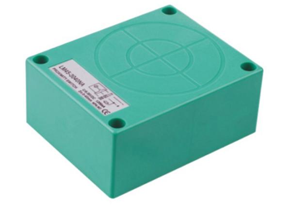 Plastil PNP Inductive Proximity Sensor For Bottle Lid / Robot Arm Location
