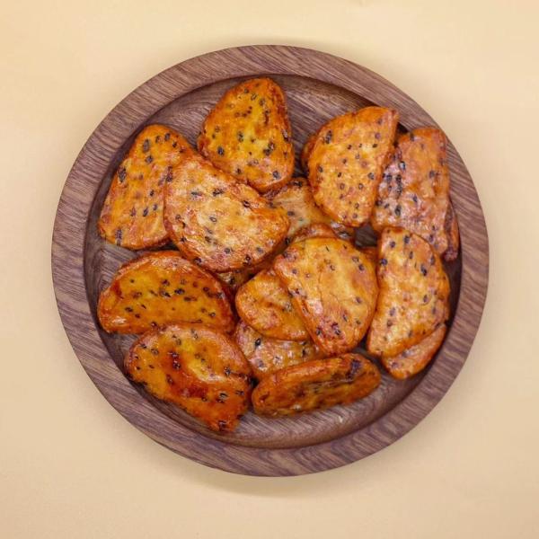 Quality Crispy Rice Crackers Seaweed Curry Chili Black Pepper Flavor Snack Fried for sale