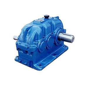 Compact Cylindrical Gearbox Reducer with 5 1 Ratio for Horizontal Mounting
